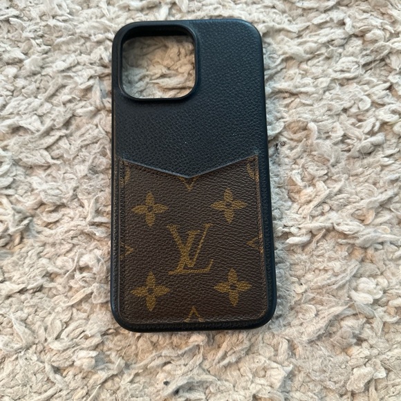 Authentic Louis Vuitton Iphone 15 Pro - Picture 2 of 10